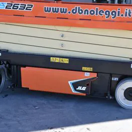 JLG ES2632 8M